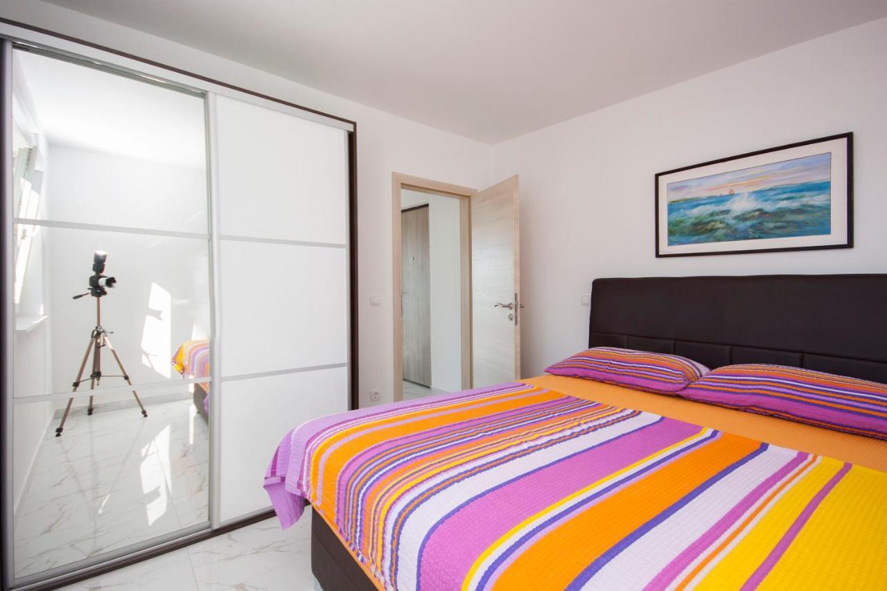 Apartments Osti Rogoznica  Εξωτερικό φωτογραφία