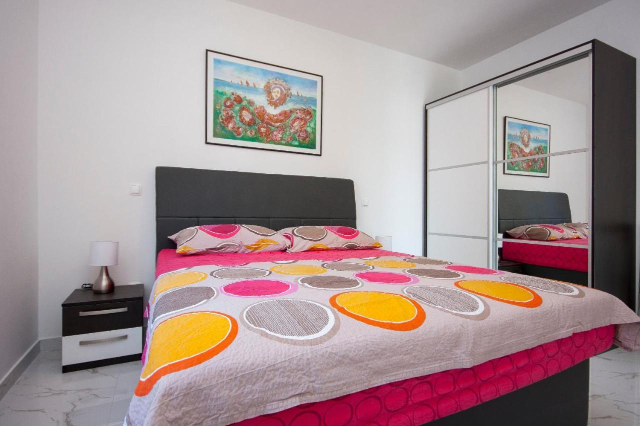 Apartments Osti Rogoznica  Εξωτερικό φωτογραφία